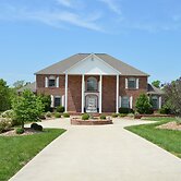 Lafayette Grand Manor