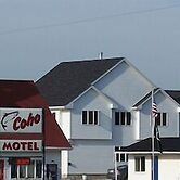 Coho Motel and Suites