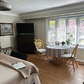 627 On King Bed and Breakfast