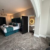 Lyons Woodlands Hall Hotel