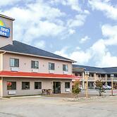 Days Inn & Suites by Wyndham Madisonville