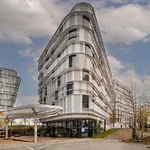 Radisson Blu CDG Airport Terminal Hotel, Paris