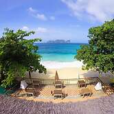 Phi Phi Long Beach Resort & Villa