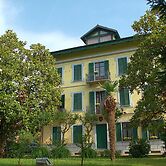 Hotel Damian