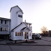 Harborline Hotel
