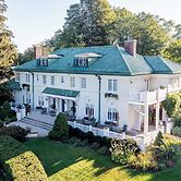 The Belvedere Inn & Restaurant
