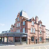 Premier Inn Leek Town Centre