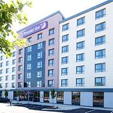 Premier Inn London Gatwick Manor Royal