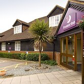 Premier Inn Woking West - A324