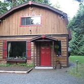 Cedar Song B & B and Cottage