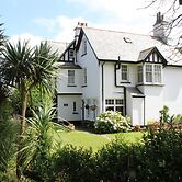 Longmead House