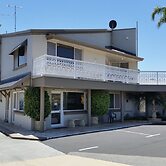 Foreshore Motel
