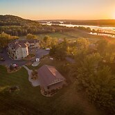 Goldmoor Inn