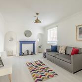 Spacious 6 Bedroom House in Maidenhead/ Windsor