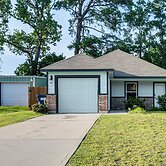 Lake Conroe Home w/ Yard: Half-mi to Boating!