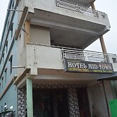 Hotel Mid Town Daringbadi