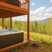Pine Cabin 3 Bedroom Home