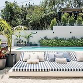 Hollywood Hills Heatpool BBQ Prime Location