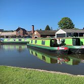 Stone - Boat - Sleeps 2 - Pet Friiendly- 85ws