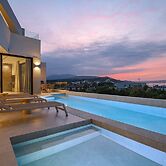 Bella Casa - Newly Built Designer Villa