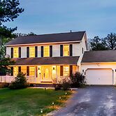 Ultimate Poconos Family Escape! Games, Firepit, Theater Vibes & More