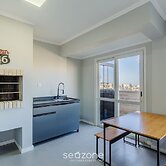 Complete Stay Just Minutes From Parks and Restaurants - PMN