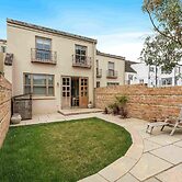 Chantry House With Free Parking By My Getaways