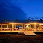 Wildlux Serengeti Camp