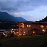 Punatsangchhu Cottages