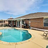 Outdoor Oasis: Group Getaway in Pensacola!