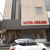 HOTEL DREAMZ
