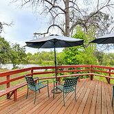 5 Mi to Lake Oroville: Huge Riverfront Home!