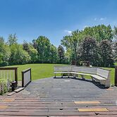 6 Shared Acres, Pool Table: Barrington Hills Apt!