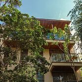 Santuario Apartments