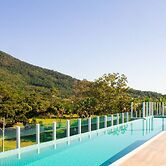 Modern Apartment With Pool and Barbecue Crr201