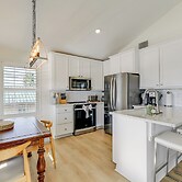 2 Mi to Beach + Fishing Pier: Gulf Coast Retreat