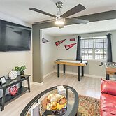 8 Mi to Dtwn: Cleveland Family Home