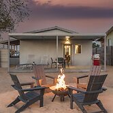 Skull Rock Cottage - Walk To Town & Hot Tub, Star Gazing 1 Bedroom Hom
