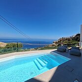 ANDELIAS SIGNATURE SUITES