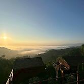 4000Dao-A Hilltop Hideaway Experience