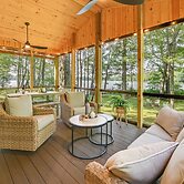 Waterfront Deck! Chic Lower Scott Lake Cottage