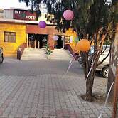 lvy Hotel And Restaurant