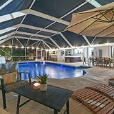 What s So Addictive About This Green House