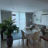 Bright Tower - Premium 3 BDR Apt in Costa del Este