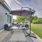 2 Mi to Hard Rock Stadium: Home w/ Spacious Yard
