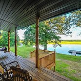 Private Lake & Dock: Log Cabin, 2 Mi to Clay!