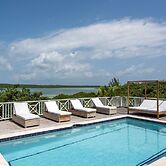 Turtle Pointe - Lux New Windermere Home W/pool, Boat Dock, Beach 3 Bed