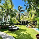Hibiscus Hill Kings Treat - Ultimate Island Style House W/pool 3 Bedro