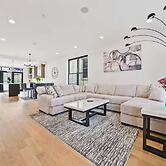 Short North Convention Free Parking King Bed