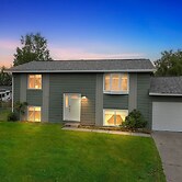 Anchorage 5br Retreat Hikes, City & Comfort 5 Bedroom Home